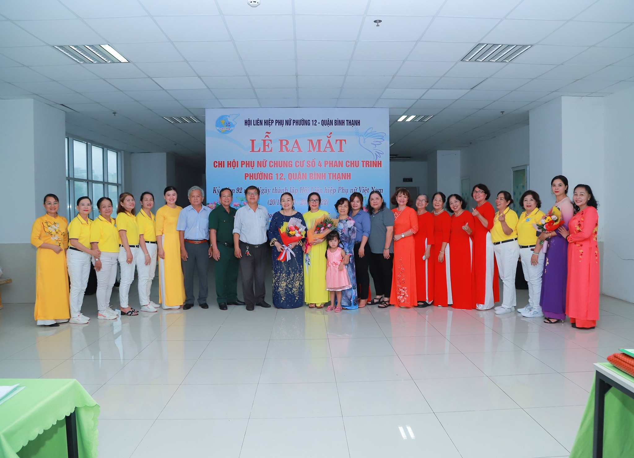 RA MẮT CHI HỘI PHỤ NỮ CHUNG CƯ SỐ 4 PHAN CHU TRINH, PHƯỜNG 12