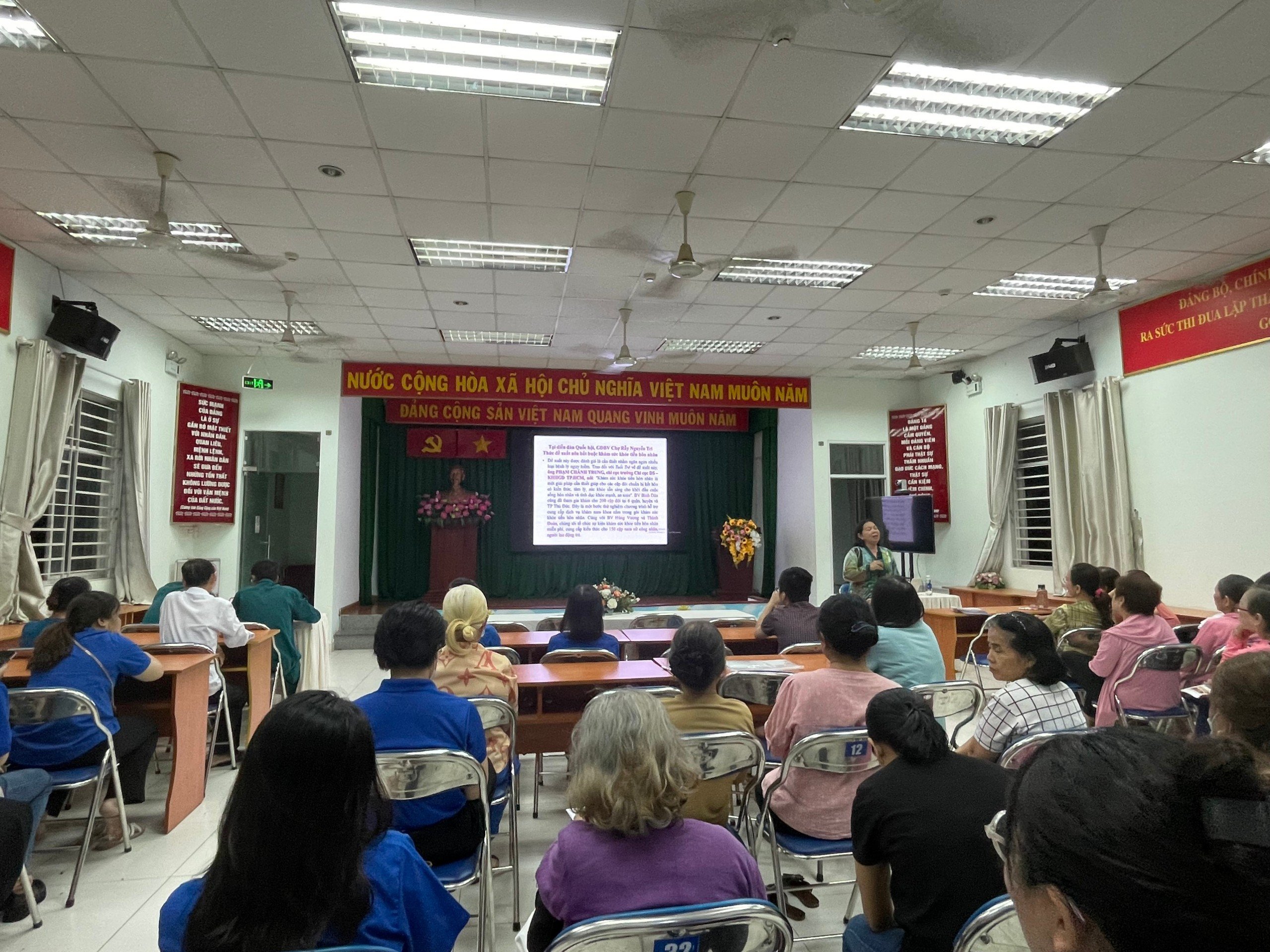 TUYÊN TRUYỀN LUẬT HÔN NHÂN VÀ GIA ĐÌNH NĂM 2014; TRUYỀN THÔNG LỢI ÍCH KHÁM SỨC KHỎE TIỀN HÔN NHÂN CHO VỊ THÀNH NIÊN/THANH NIÊN