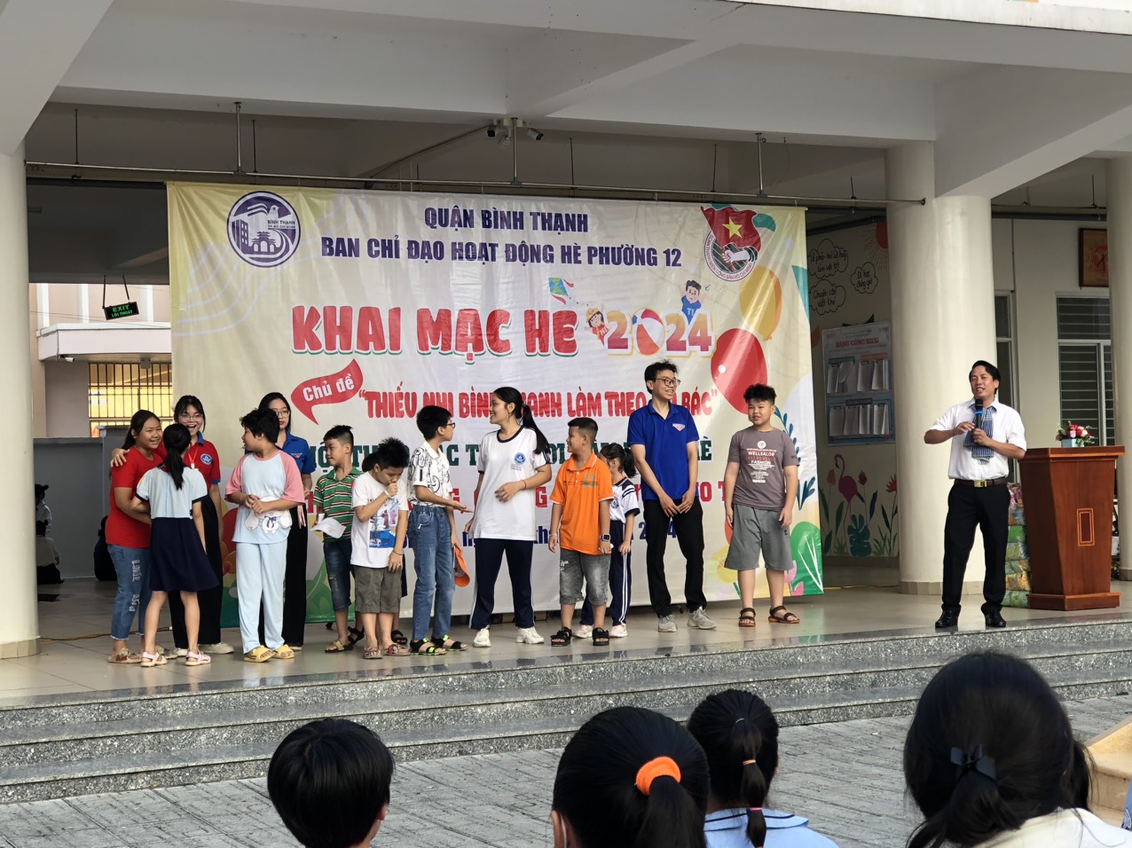 BẢN TIN KHAI MẠC HÈ CỦA PHƯỜNG 12                              CHỦ ĐỀ: ” THIẾU NHI PHƯỜNG 12, QUẬN BÌNH THẠNH LÀM THEO LỜI BÁC”
